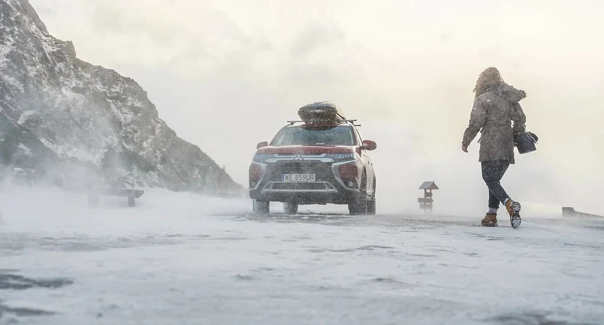 Mitsubishi Outlander zima
